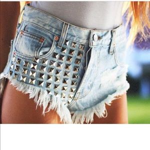 Runway Jeans Bel Air Stoner Studded Babe Shorts